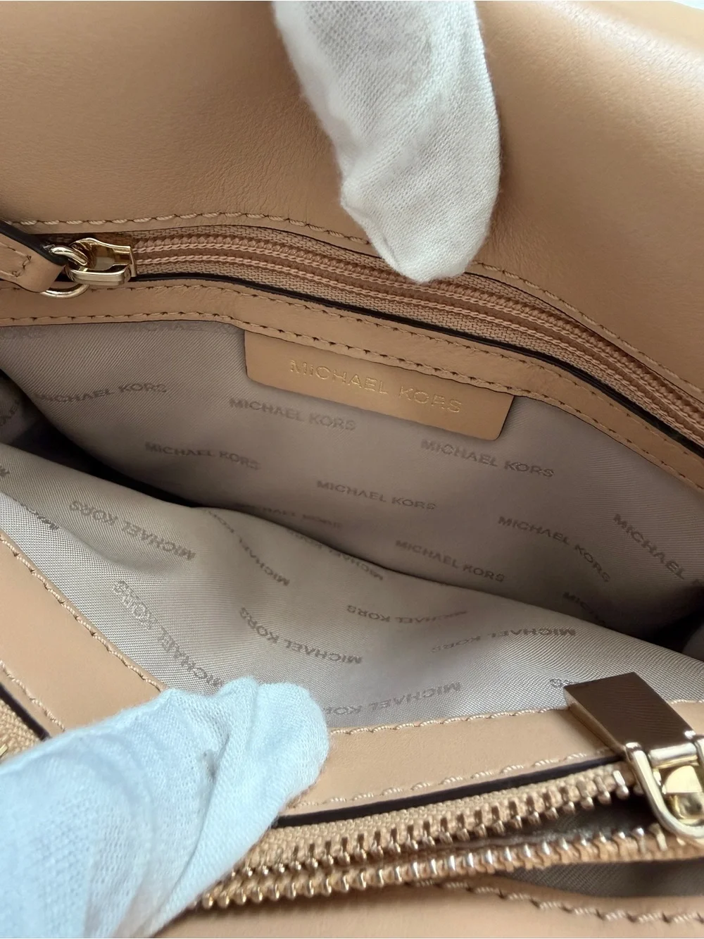 Michael Kors Tan Leather Crossbody/Shoulder Bag